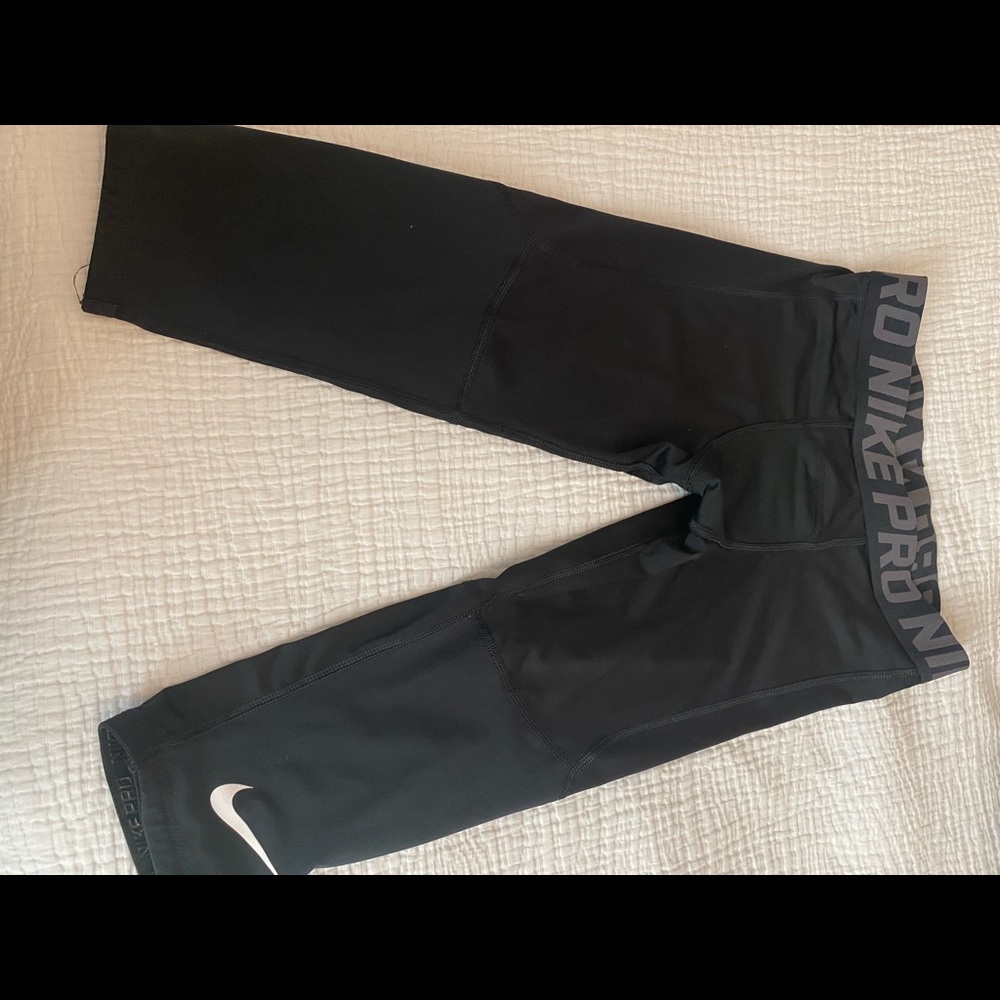 Nike Cropped Tights